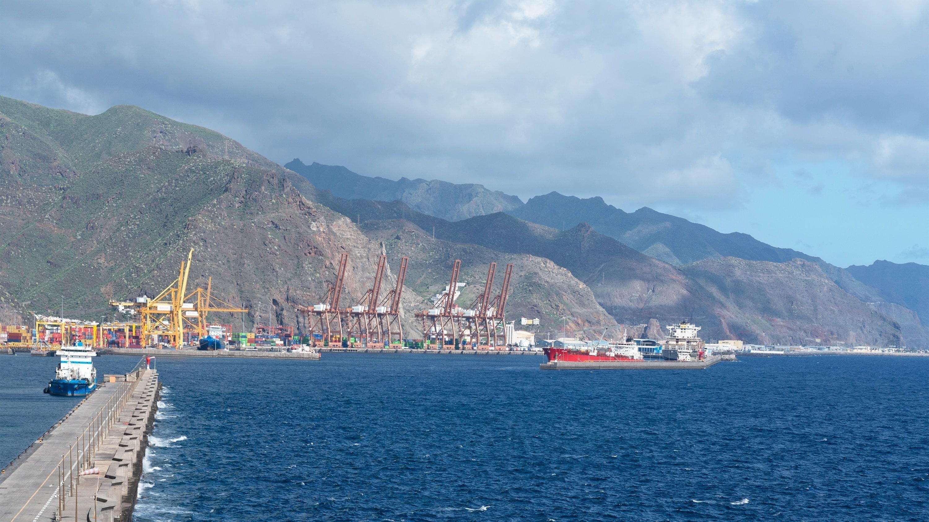 ?  Live: Live from Tenerife as 'rat virus' cruise ship approaches Granadilla port