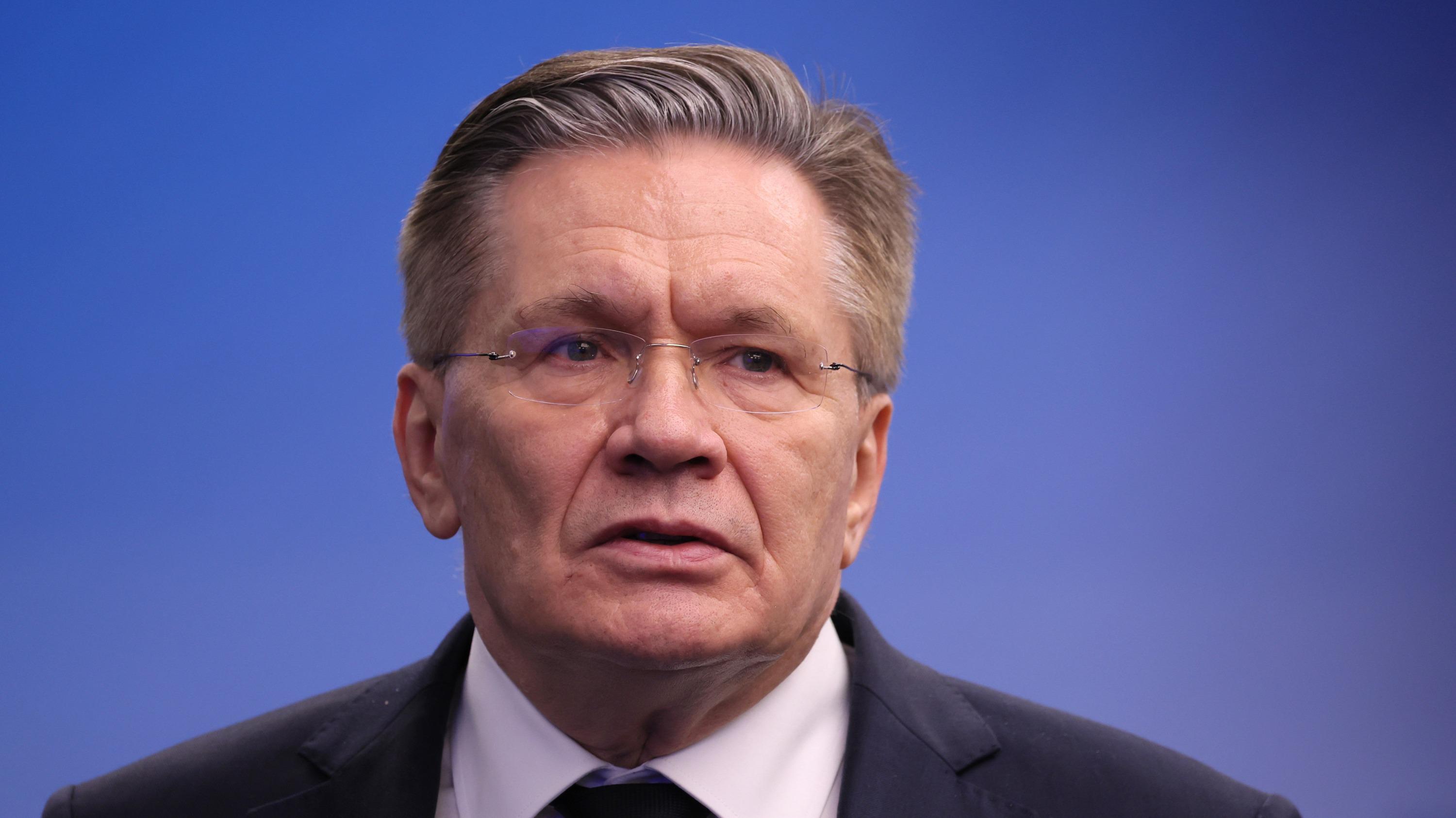 ?  Live: REFEED: Head of Rosatom Likhachev gives press approach in Jakarta