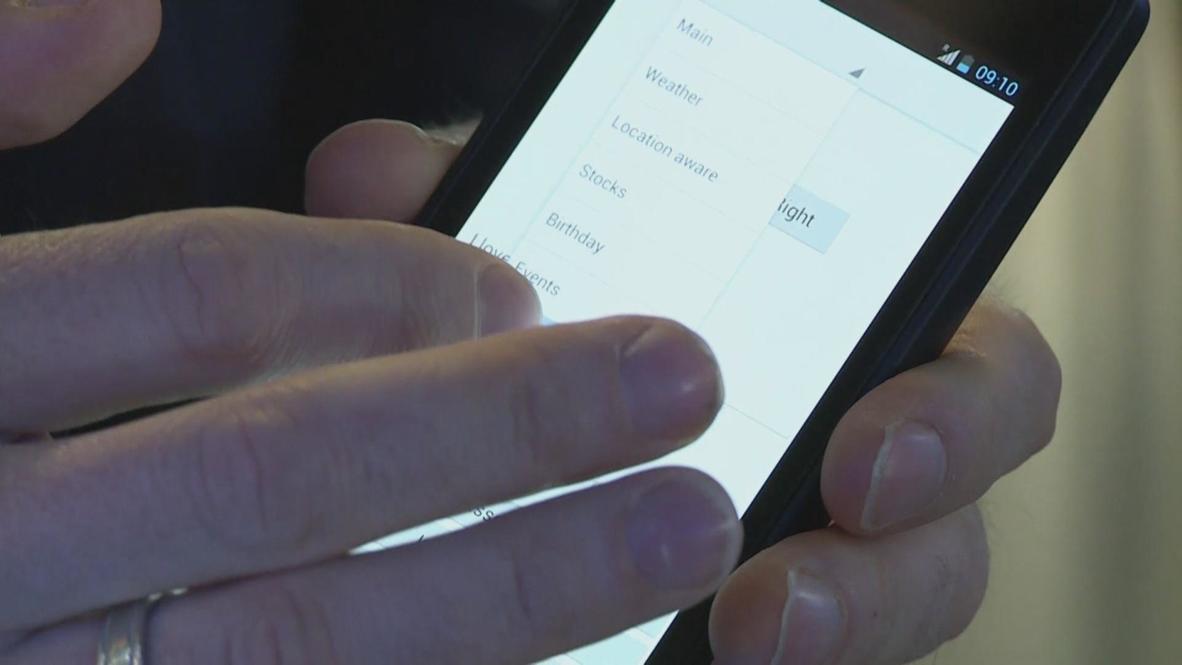 Spain: Yotaphone is the smartphone with two faces