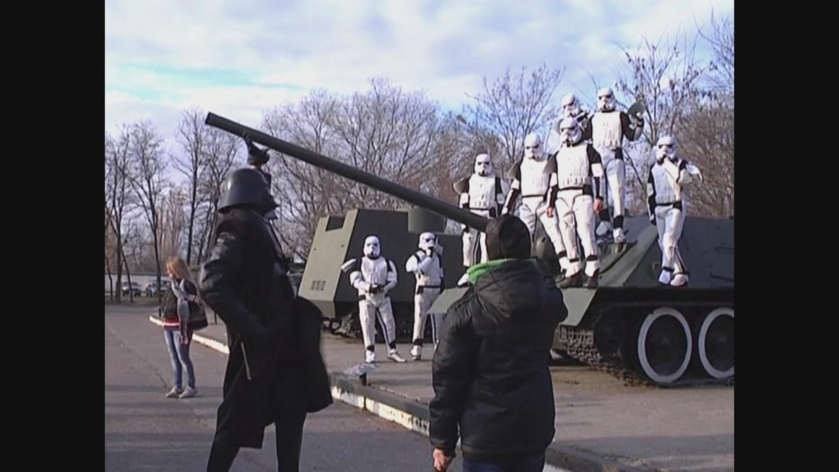 Ukraine: Starwars Stormtroopers battle drugs