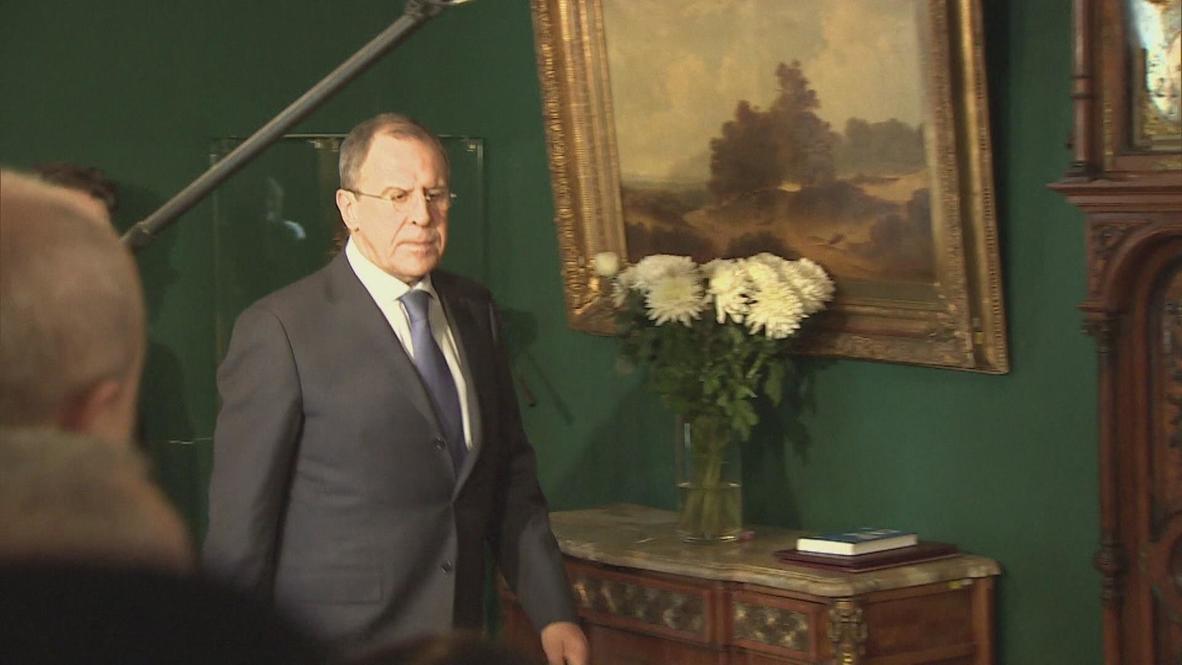 Russia: Lavrov bows to honour Chavez passing