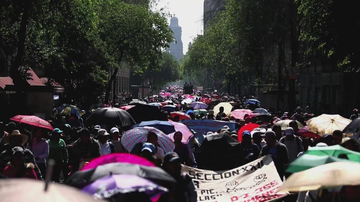 Mexico: Teachers defiant at reforms, head to the barricades