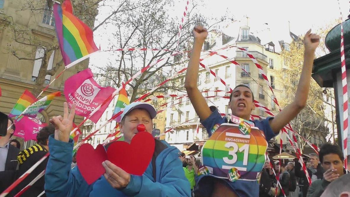France: Celebrations after France legalises gay marriage