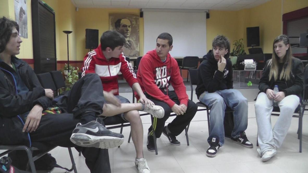 Spain: Next generation activists occupy high-school