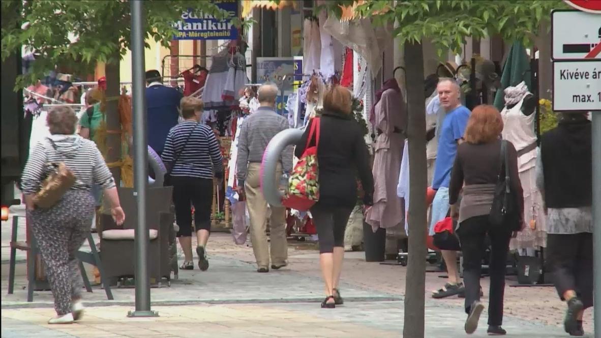 Hungary: Russian tourists flock to Hungarian spa town