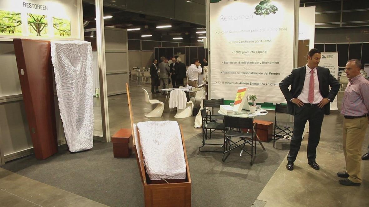 Spain: Cardboard coffins on sale for Spaniards hit by crisis