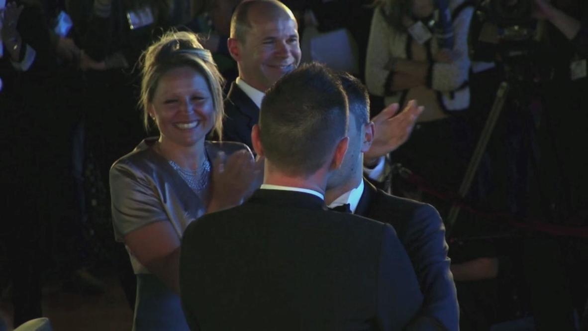 France: First gay marriage makes history