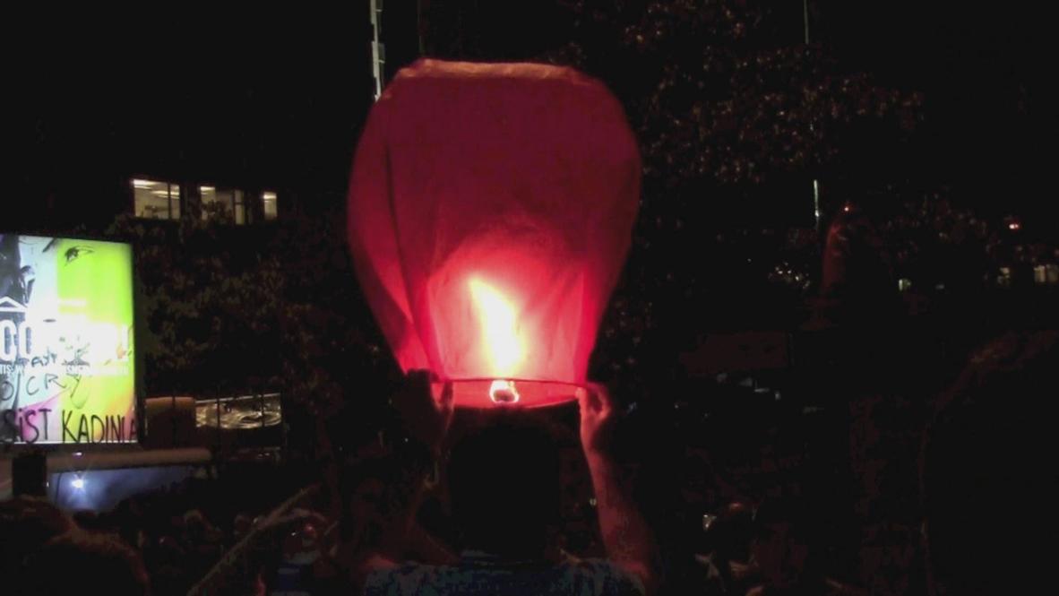 Turkey: Taksim Square protesters wish upon a star