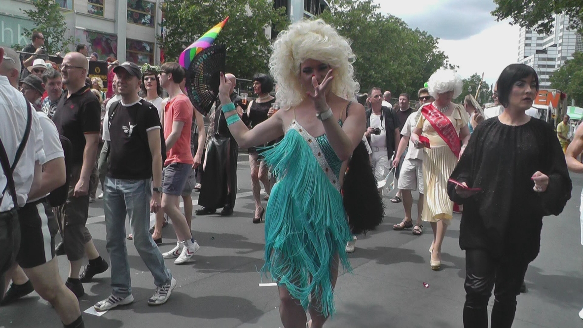 Germany: Loud, proud and political at Berlin gay parade