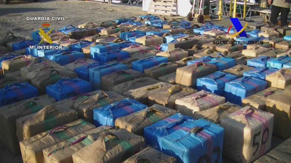 Spain: Police intercepts drug-fishing boat