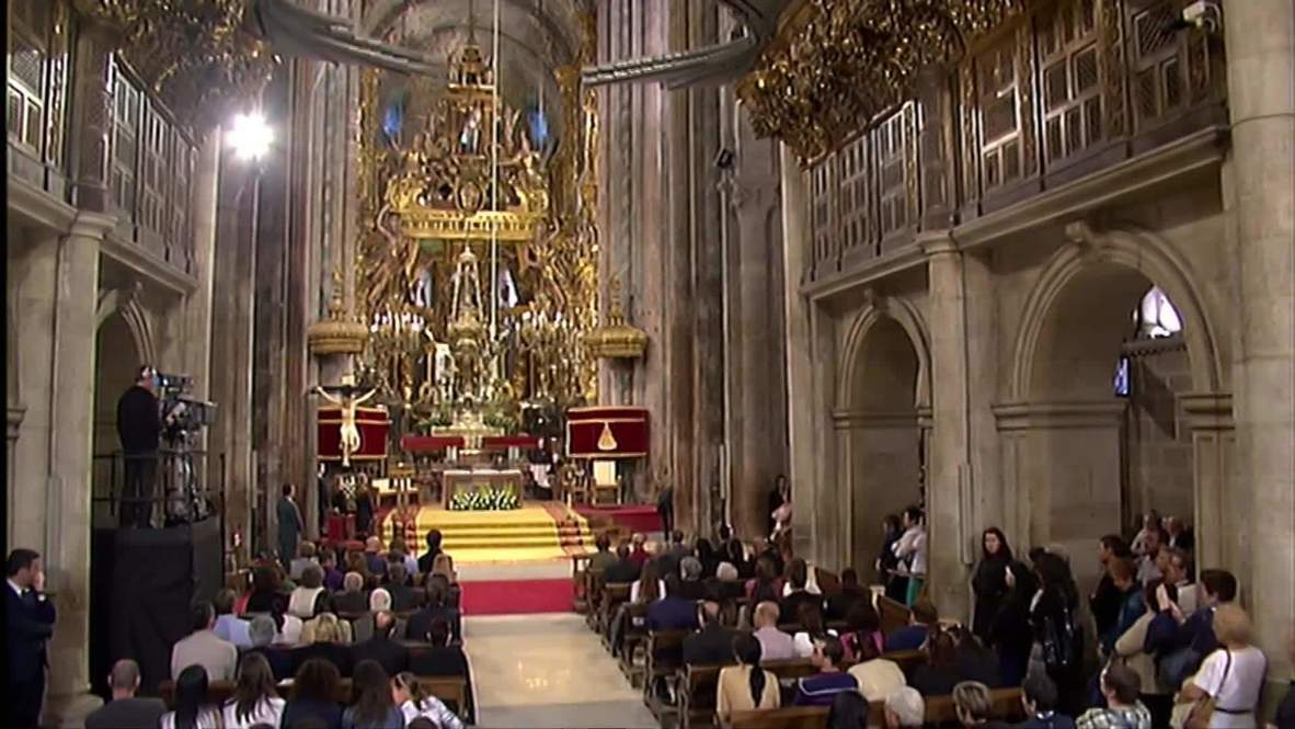 Spain: Mass held in memory for 79 lost in train crash