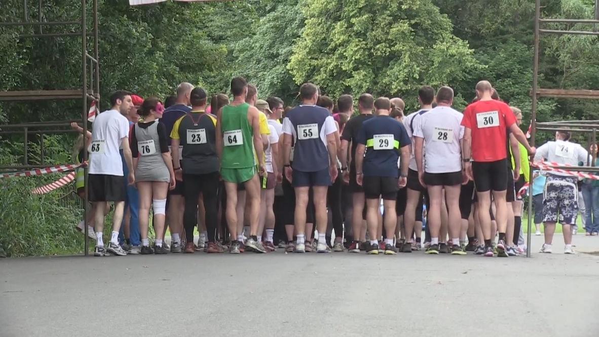 UK: Backwards is the new forwards at Manchester run