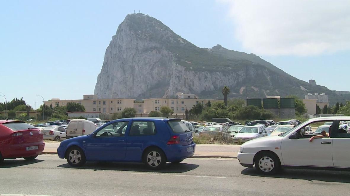 Spain: Drivers fume over frontier delays