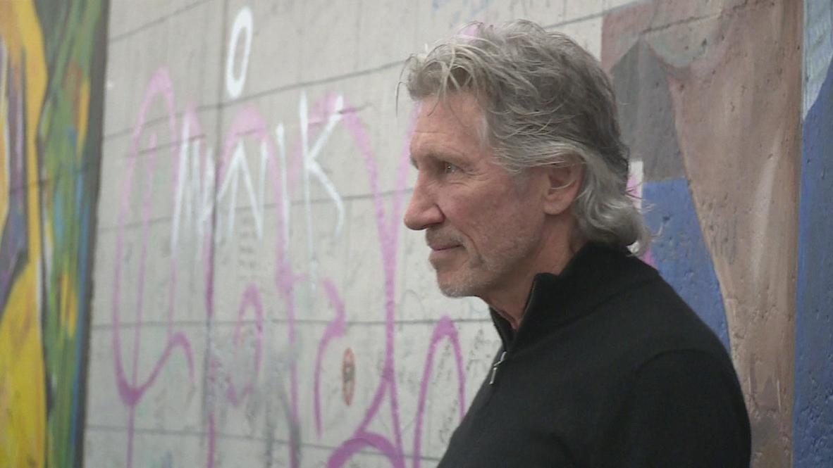 Germany: Pink Floyd's Roger Waters becomes another brick in Berlin's wall