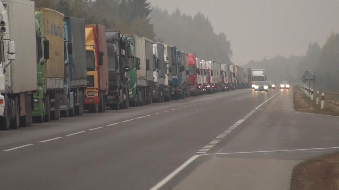Lithuania: Dairy export ban causes kilometres of lorry queues