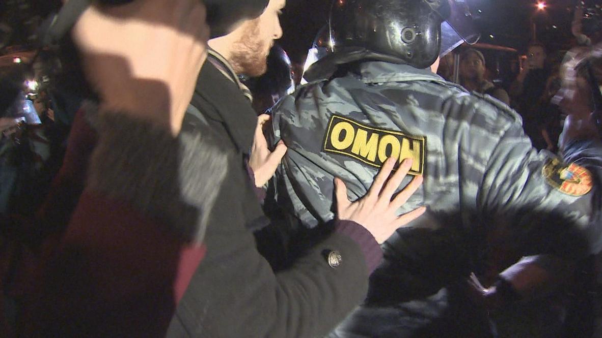 Russia: Anti-migrant protesters return to Turquiose Mall