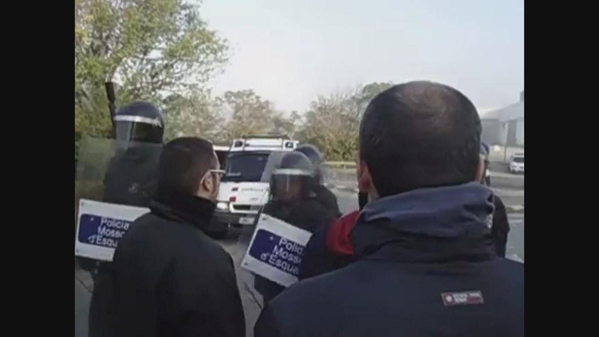 Spain: Police fail to break workers' blockade