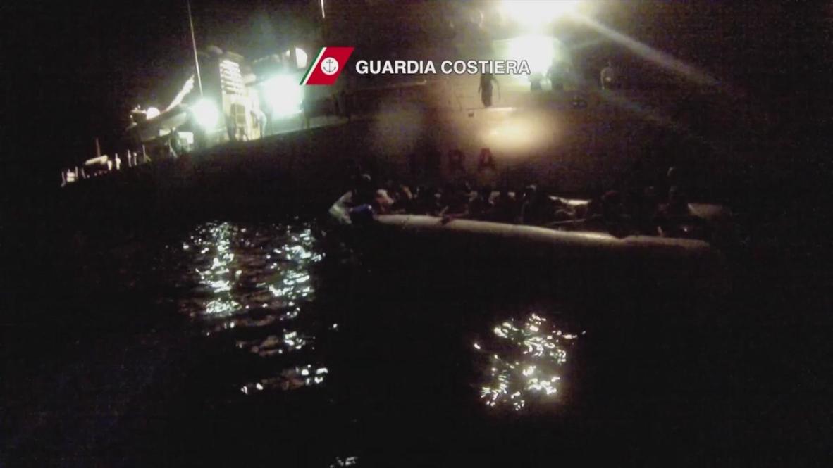 Italy: Migrants come ashore to Sicily state of emergency