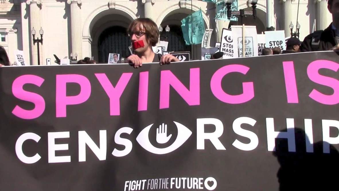 USA: Thousands rally in DC against NSA surveillance
