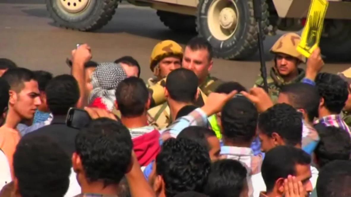 Egypt: Pro-Morsi protesters targeted with tear gas