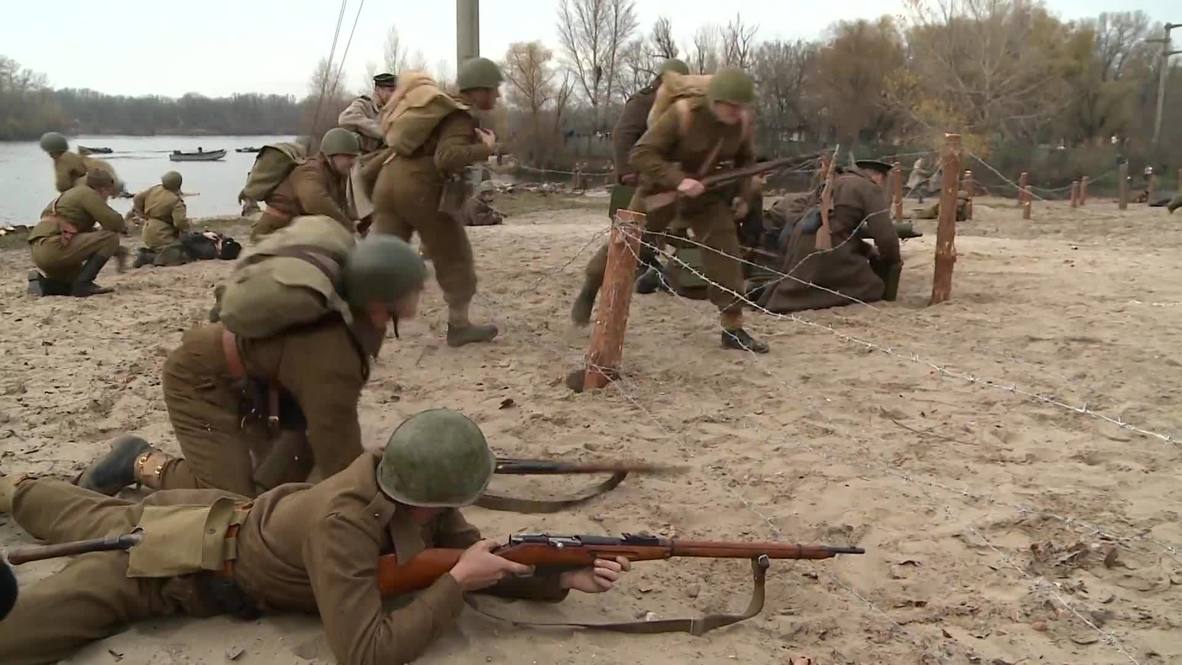 Ukraine: Re-enactors step back in time to Red Army liberation