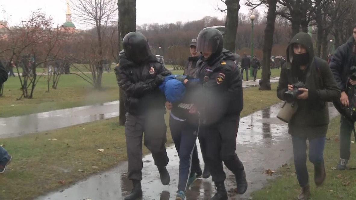 Russia: Dozens detained at unauthorised anti-immigration rallies on People's Unity Day