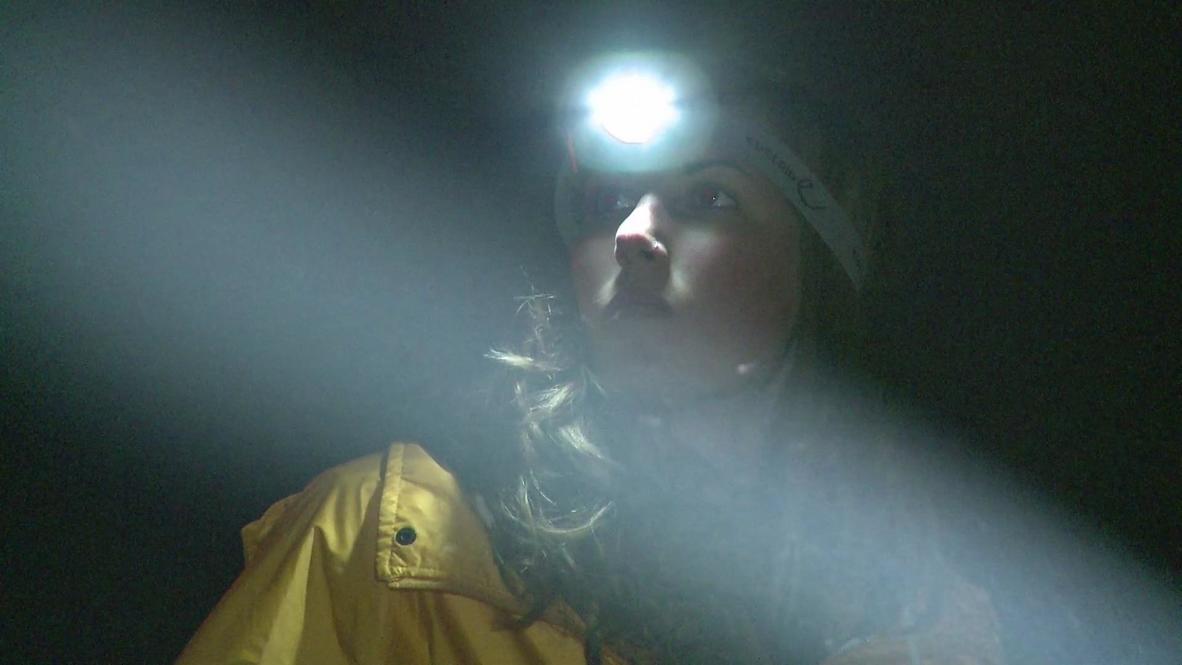 Poland: Greenpeace stunt puts power station in spotlight