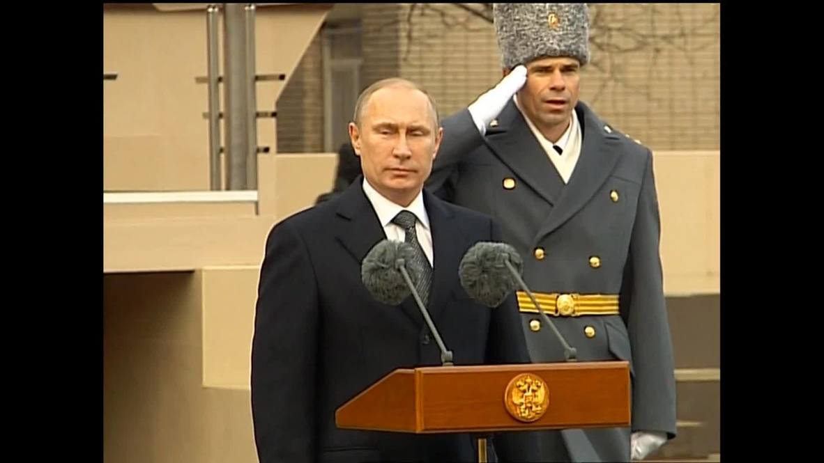 Russia: Putin awards paratroopers with Suvorov combat medal
