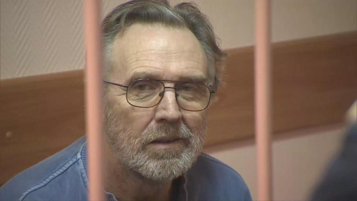 Russia: 'I've done nothing wrong' - Arctic 30 activist Colin Russell