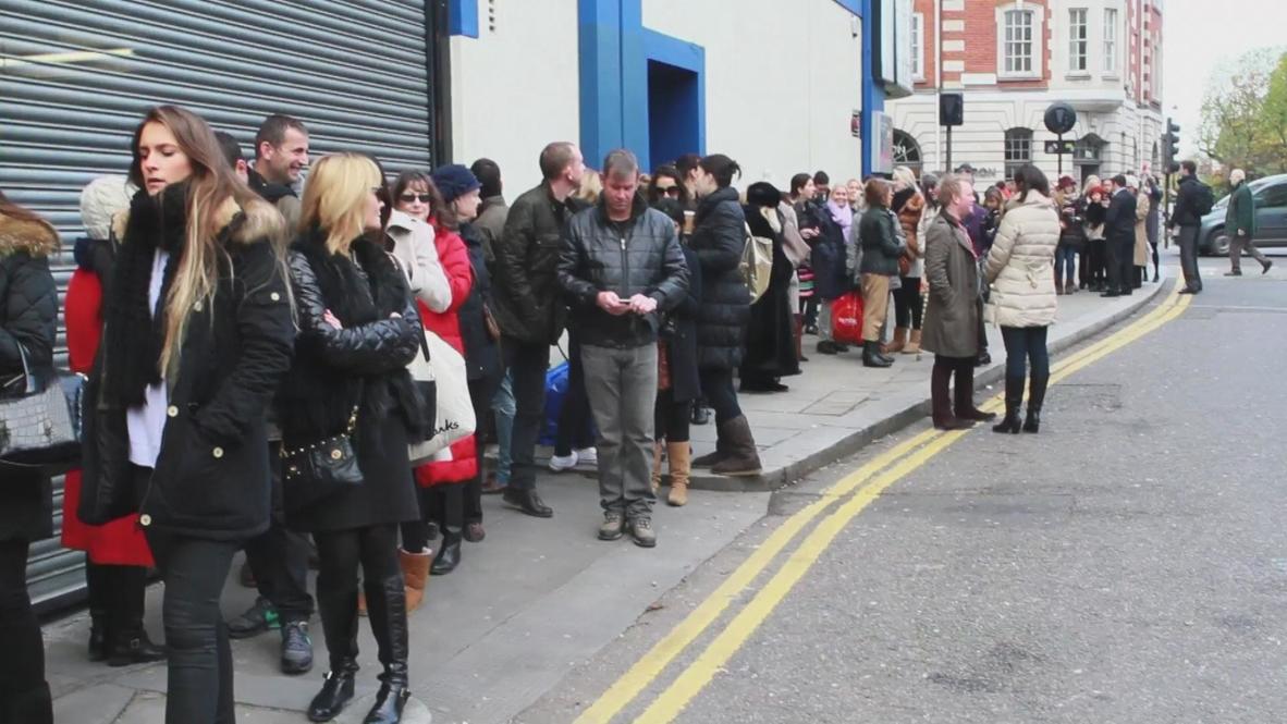 UK: David and Victoria Beckham raise shoe mountain for charity