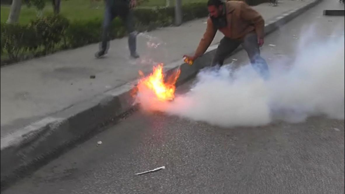 Egypt: Clashes hit '100 days' pro-Morsi protest