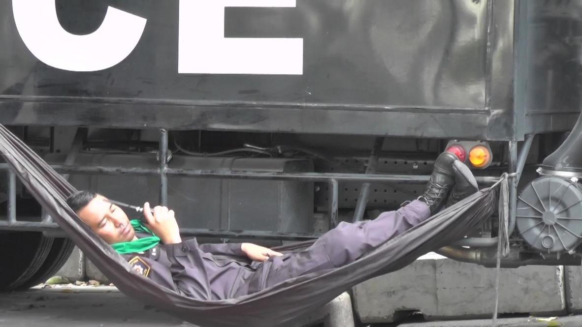 Thailand: Police relax despite protest threat at National Assembly