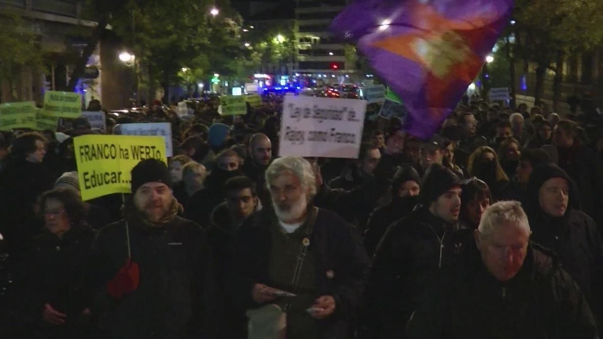 Spain: Hey, Rajoy! Authorise this