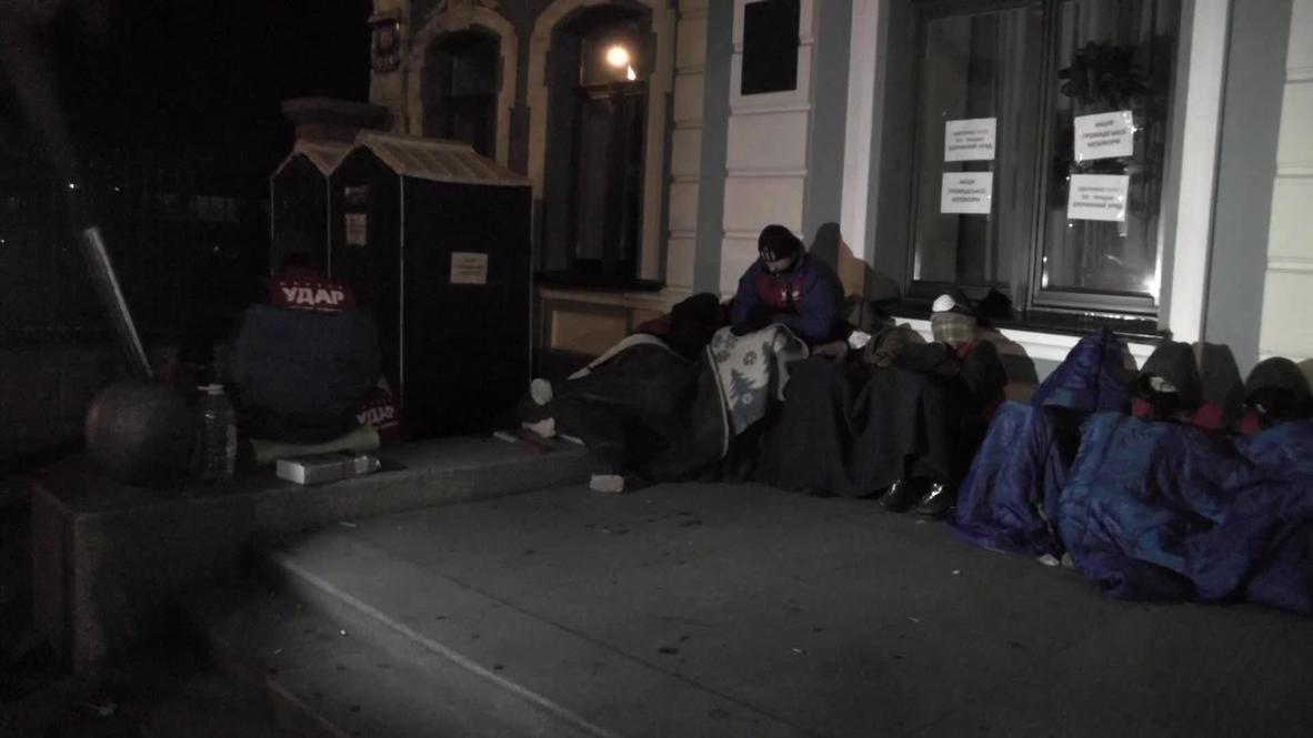 Ukraine: Anti-government activists sleep rough for another day of protests