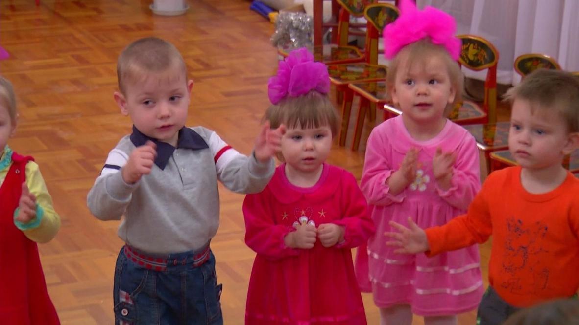 Russia: Paralympian brings smiles to orphanage in Irkutsk