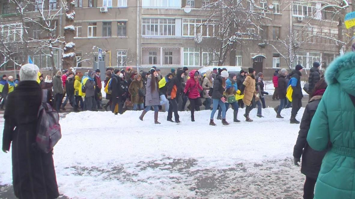 Ukraine: Students cry for opposition prisoner amnesty in Kiev