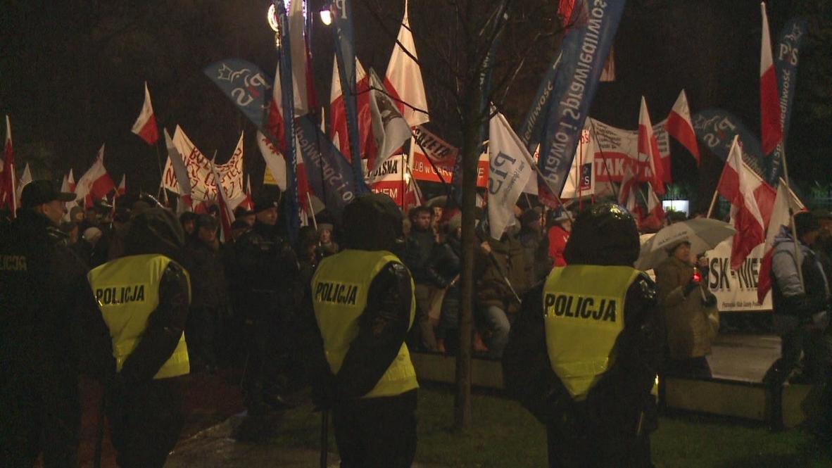 Poland: Thousands march for greater freedom