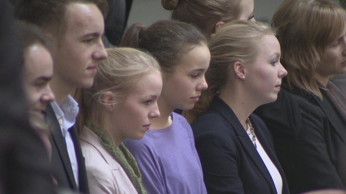 Germany: Von der Leyen's seven children attend mother's defence minister appointment