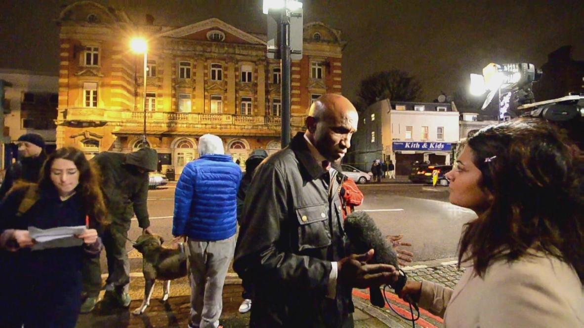 UK: Londoners gather at police station following Duggan verdict