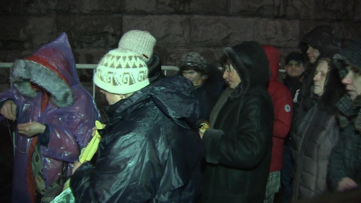 Russia: Thousands withstand the Moscow chill to see Gifts of the Magi