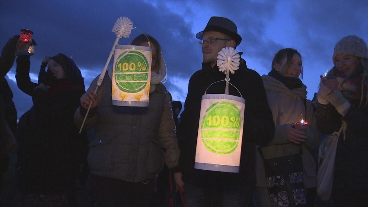 Germany: Protesters rally to save Berlin's WWII airport site