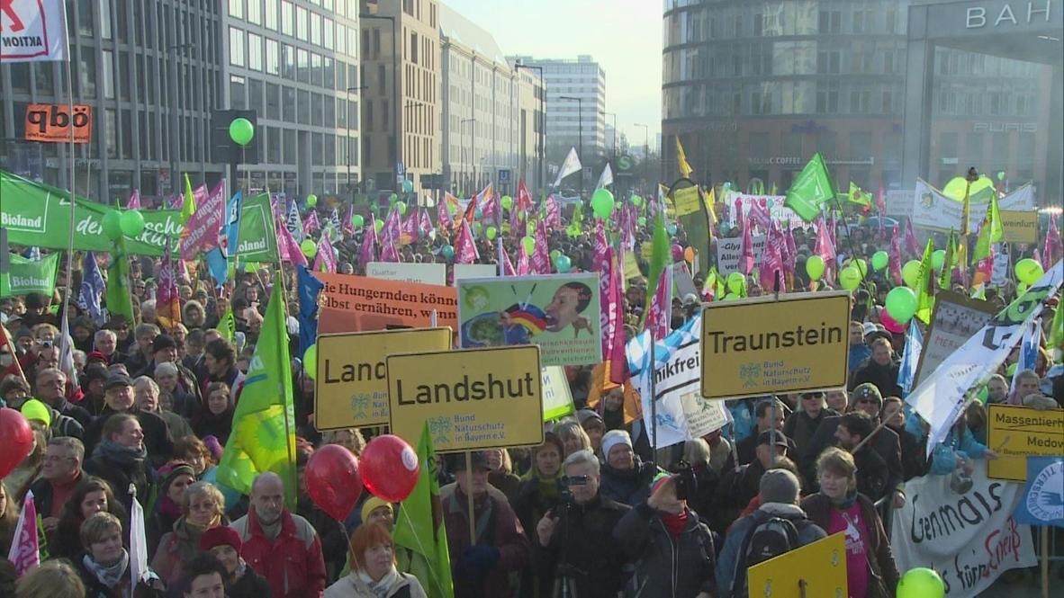 Germany: Farmers aren't chickens, they marched on the Chancellery