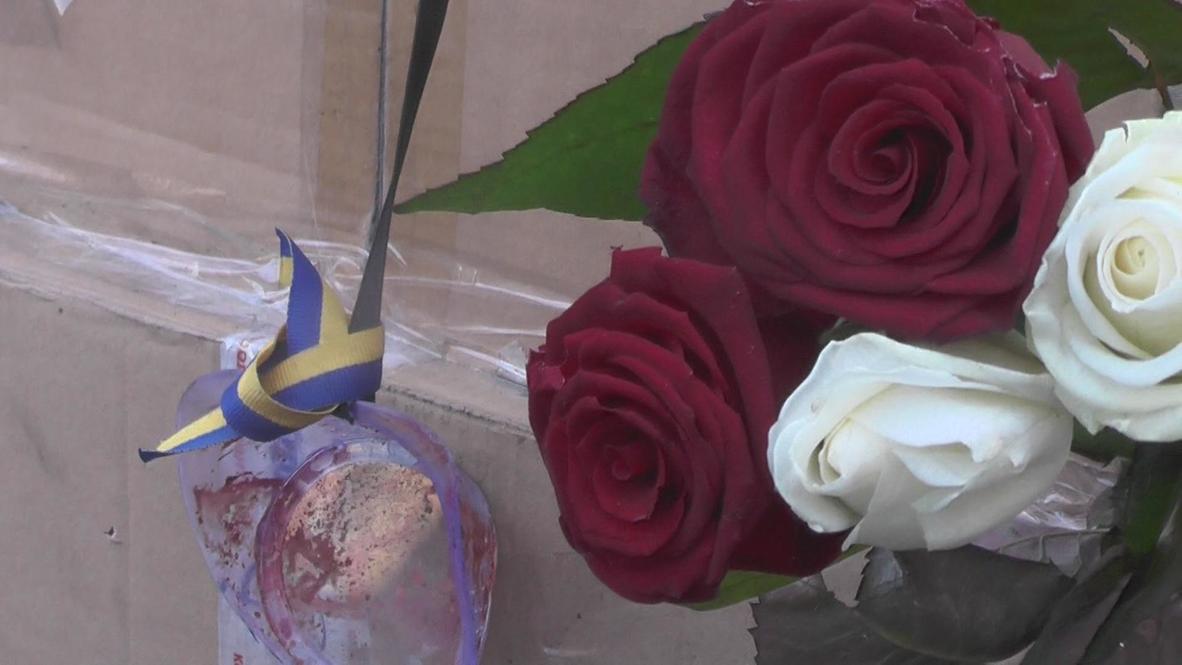 Ukraine: Protest dead honoured with makeshift memorials