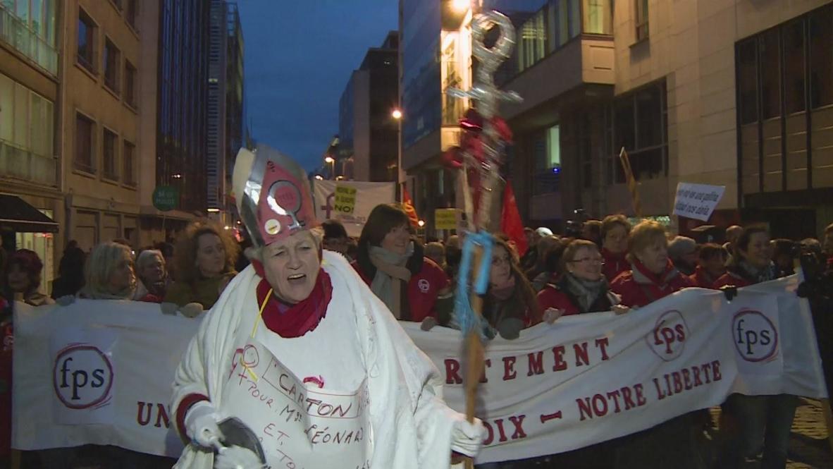 Belgium: Hundreds rally against Spanish abortion law in Brussels