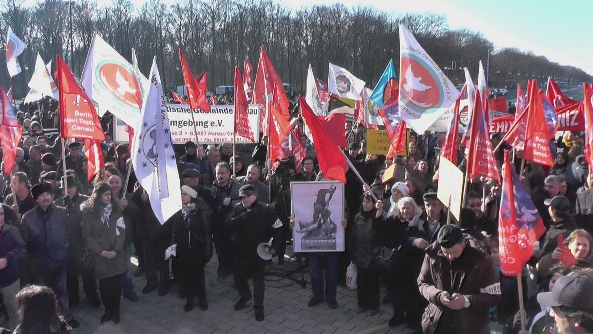 Germany: Alevi community protest against Erodgan visiting