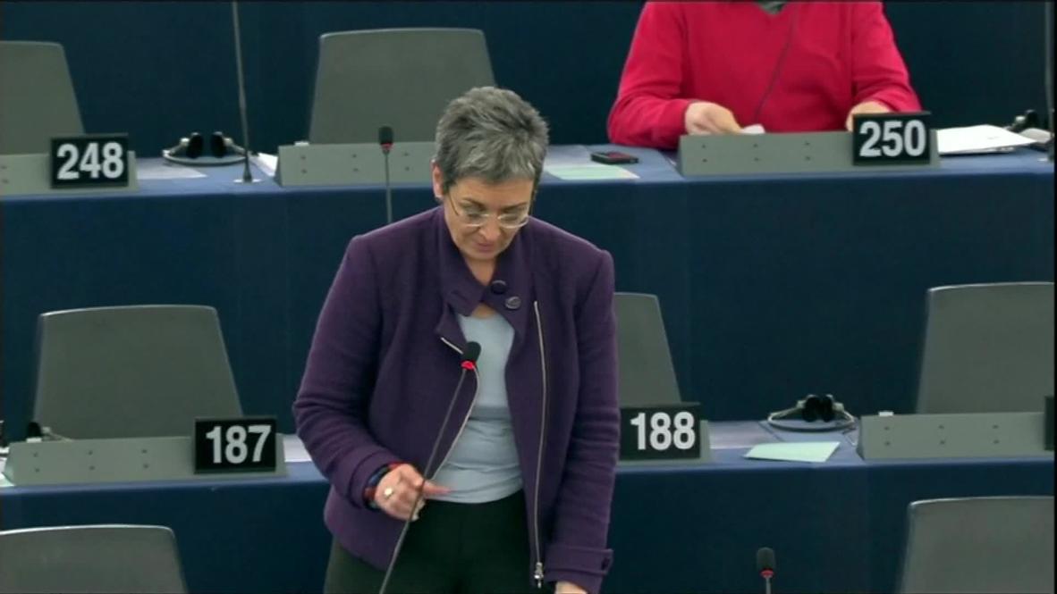France: European Parliament adopts Lunacek report on gay rights