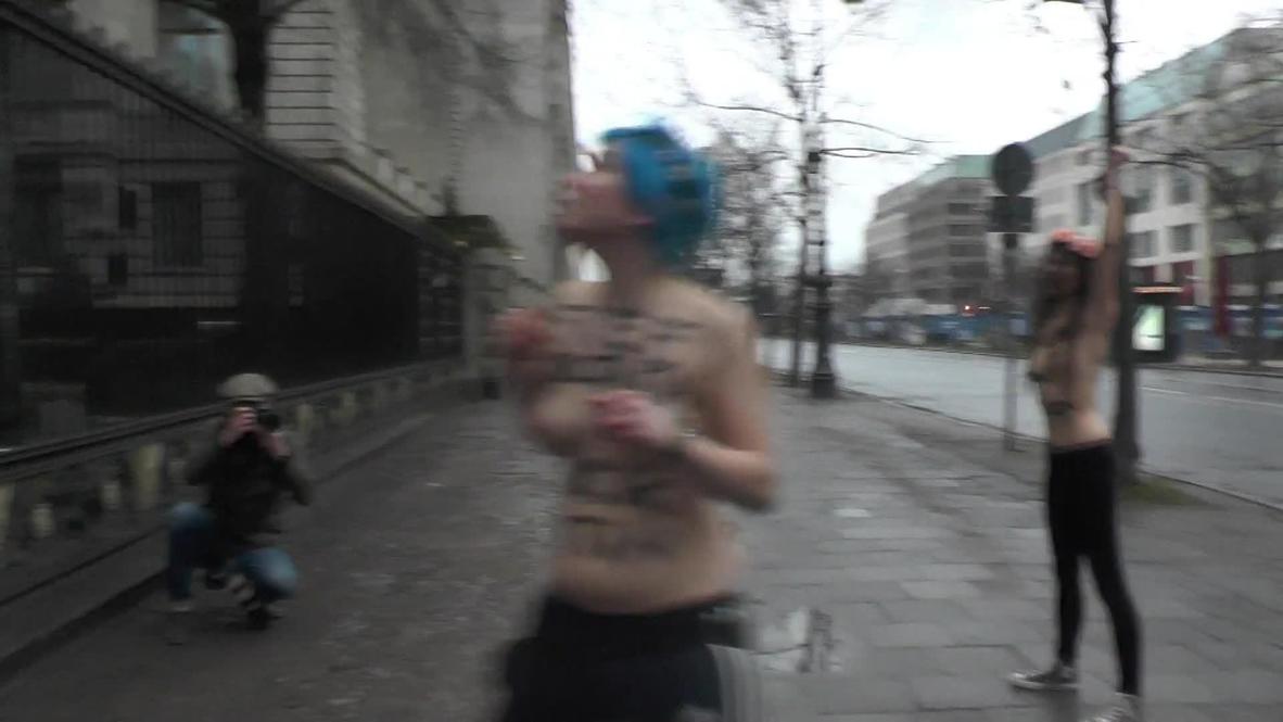 Germany: FEMEN arrested outside Russian embassy