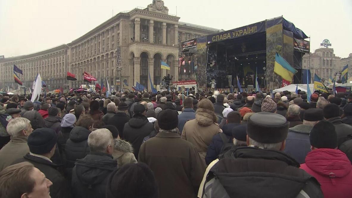 Ukraine: Klitschko addresses massed Maidan protesters at veche council
