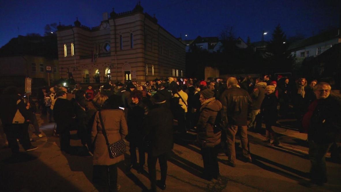 Hungary: Far-right party Jobbik meets in former Synagogue