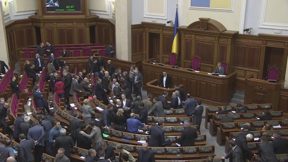 Ukraine: Parliament cheer resignation of speaker 'due to illness'